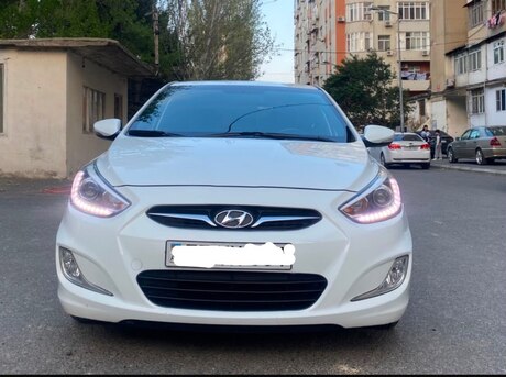 Hyundai Accent