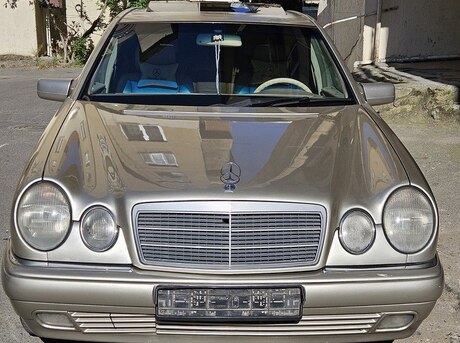 Mercedes E 280