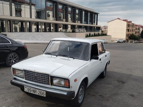 LADA (VAZ) 2107