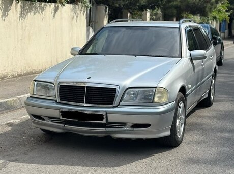 Mercedes C 220