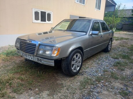 Mercedes 200 D