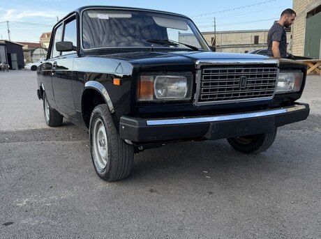 LADA (VAZ) 2107