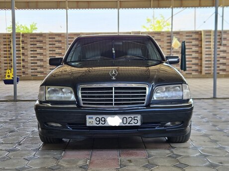 Mercedes C 240