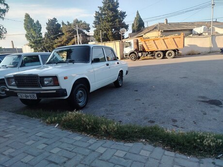 LADA (VAZ) 2107