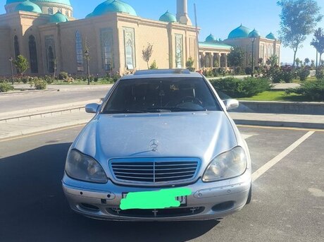 Mercedes S 320