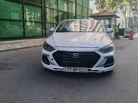 Hyundai Elantra