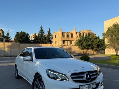 Mercedes E 220