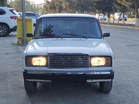 LADA (VAZ) 2107