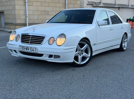 Mercedes E 240
