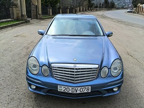 Mercedes E 320