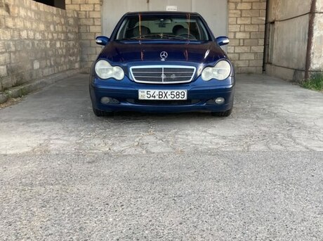 Mercedes C 180