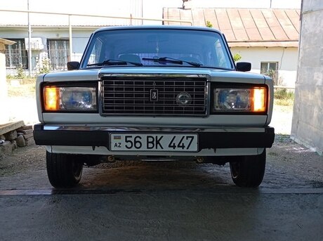 LADA (VAZ) 2107