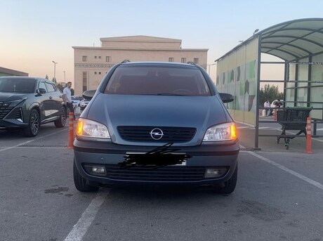Opel Zafira