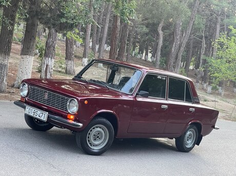 LADA (VAZ) 21011