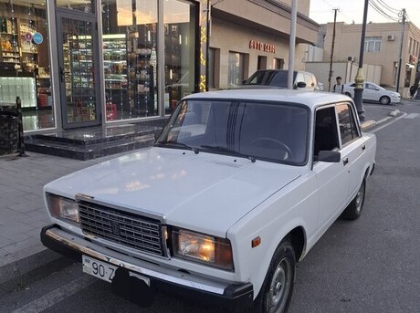 LADA (VAZ) 2107