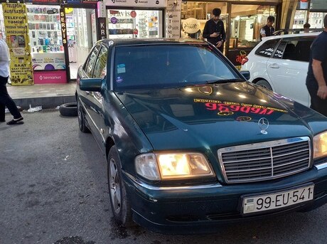 Mercedes C 200