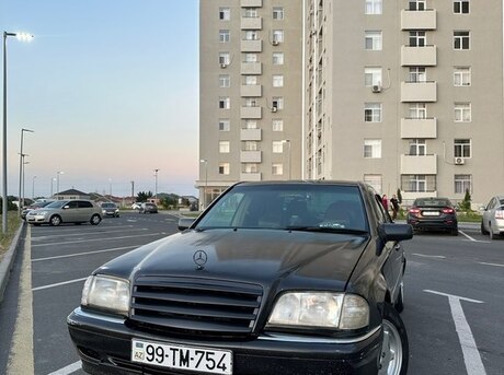 Mercedes C 180