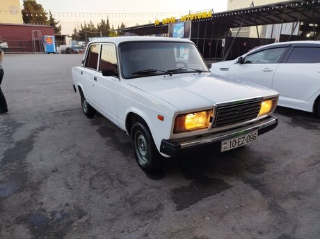 LADA (VAZ) 2107