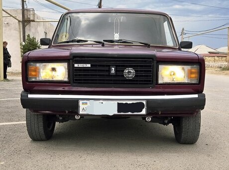 LADA (VAZ) 2107