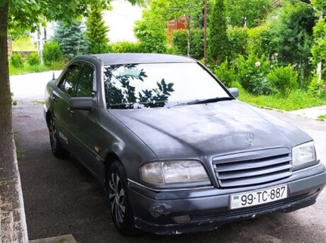 Mercedes C 180