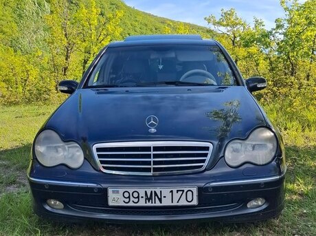 Mercedes C 200