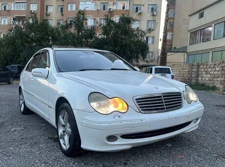 Mercedes C 230