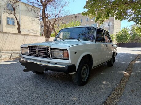 LADA (VAZ) 2107