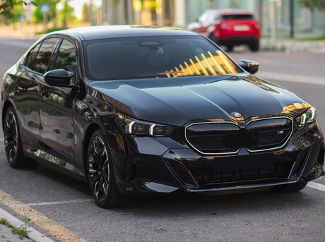 BMW i5