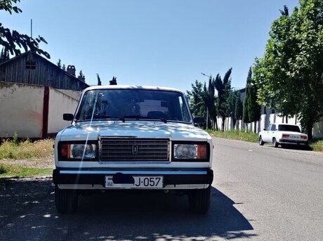 LADA (VAZ) 2107