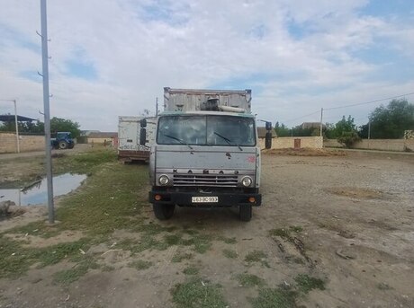 KamAz 53212