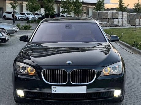 BMW 740