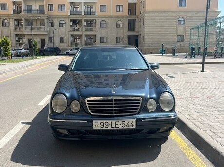 Mercedes E 320 4MATIC