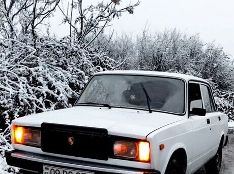 LADA (VAZ) 2107