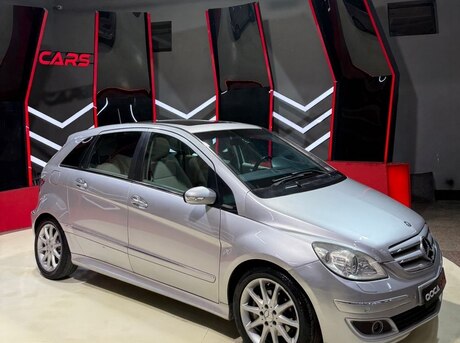 Mercedes B 200