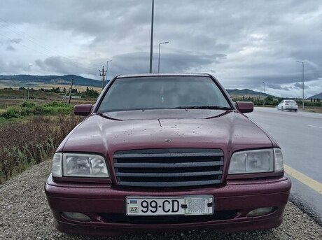 Mercedes C 180