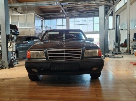 Mercedes C 180