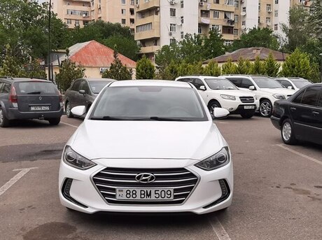 Hyundai Elantra