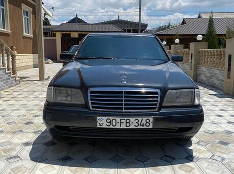 Mercedes C 180