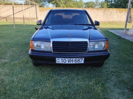 Mercedes 190