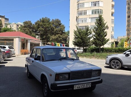 LADA (VAZ) 2107