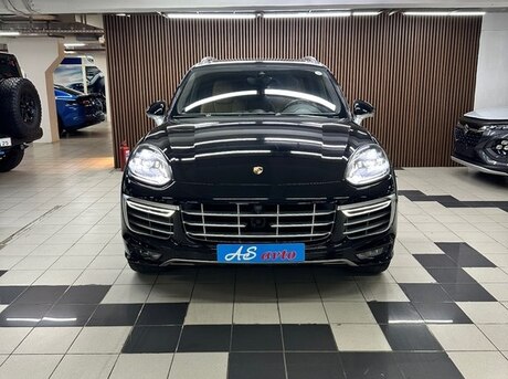 Porsche Cayenne Turbo S