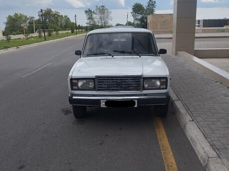 LADA (VAZ) 2107