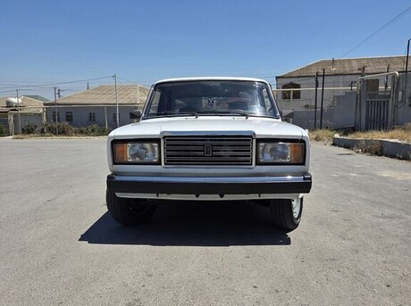 LADA (VAZ) 2107