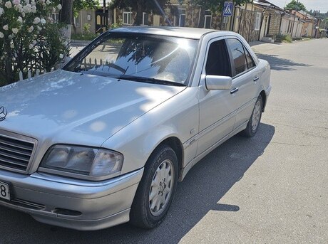 Mercedes C 220