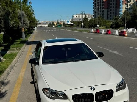 BMW 528