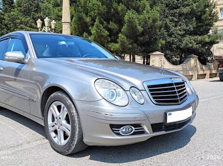 Mercedes E 220