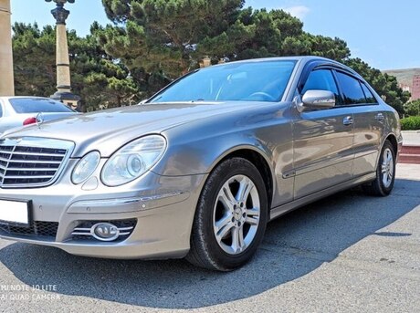 Mercedes E 220
