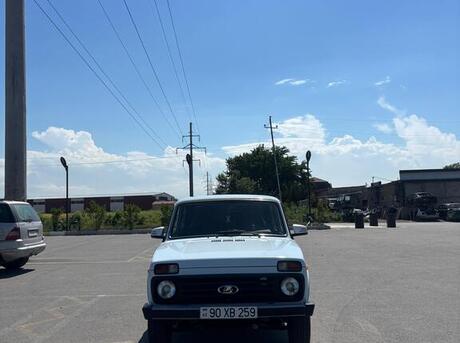 LADA (VAZ) Niva