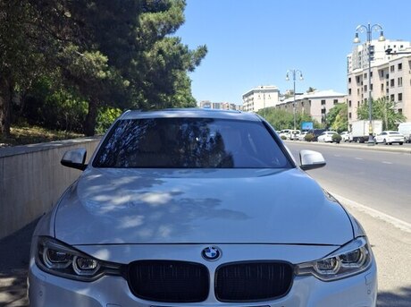 BMW 330