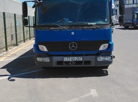 Mercedes Atego 818
